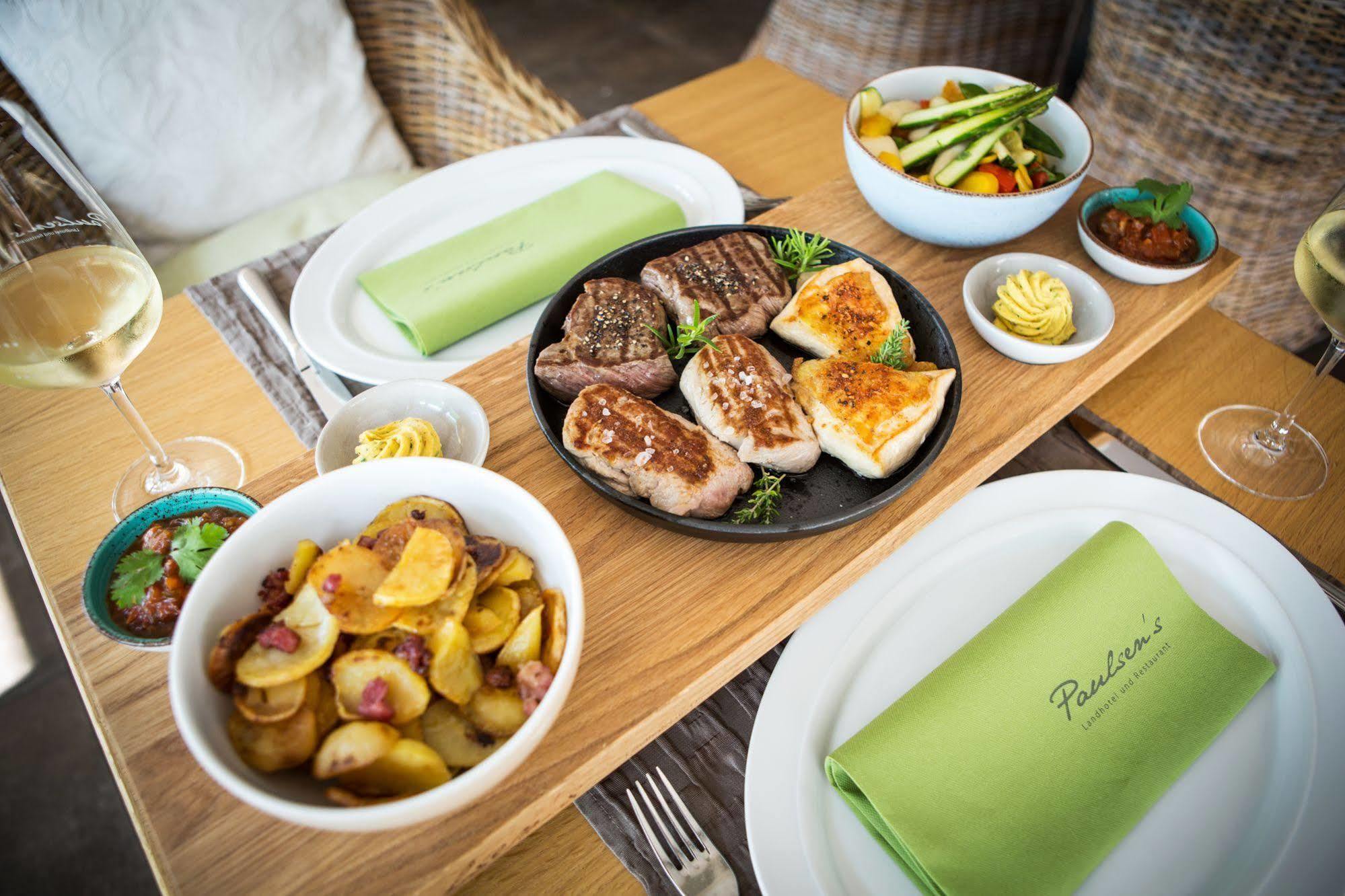 Paulsen'S Landhotel Und Restaurant Бомштедт Экстерьер фото